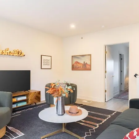 Outrider Buyout - 2 Units By Avantstay Holiday home