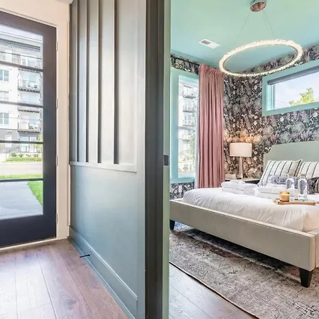 Luxe 4br Retreat With Rooftop Fire Pit & Garage * Nashville
