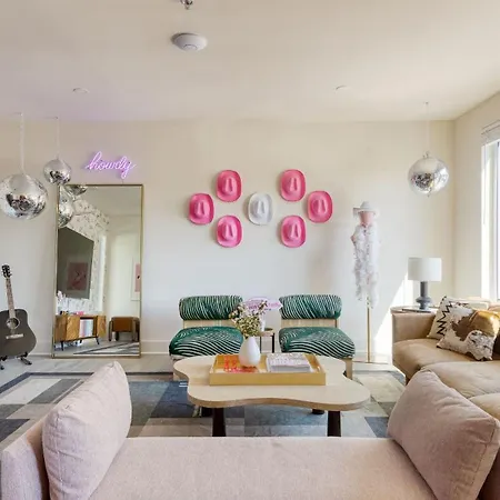 Last Rodeo Buyout - 3 Units By Avantstay * Nashville