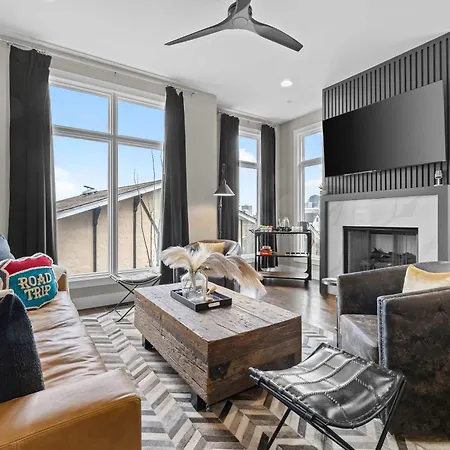 Holiday home Close To Dt Speakeasy Poker Views *