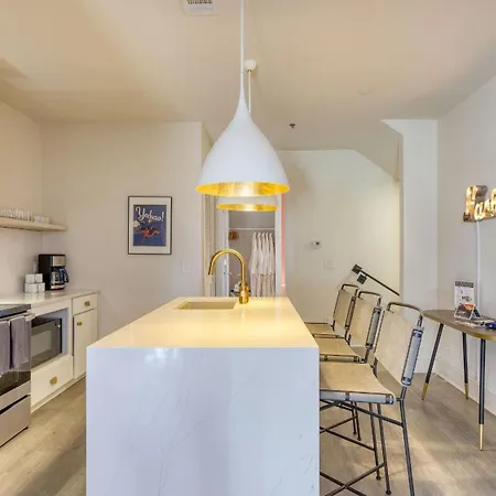 Last Rodeo Buyout - 3 Units By Avantstay Holiday home