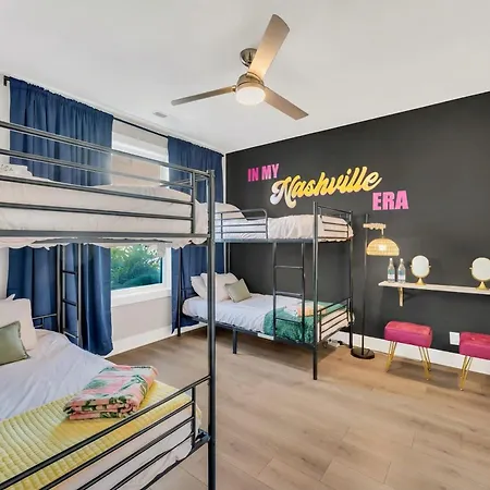 Holiday home Close To Dt Music Rooftop Views Game Nashville