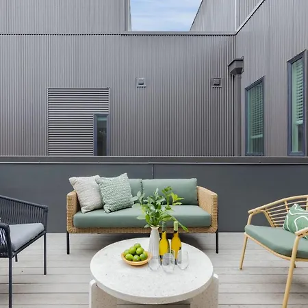 Holiday home Outrider Buyout - 2 Units By Avantstay
