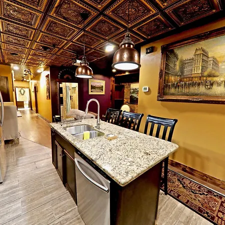 Holiday home Broadway 4br 2bth 2500sf Art Gallery And Steam *