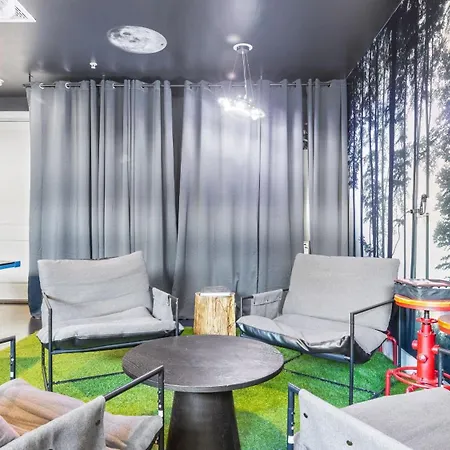 Holiday home Skyline Soundhouse By Avantstay