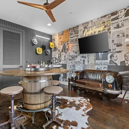 Close To Dt Speakeasy Poker Views Holiday home