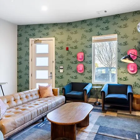 Last Rodeo Buyout - 3 Units By Avantstay