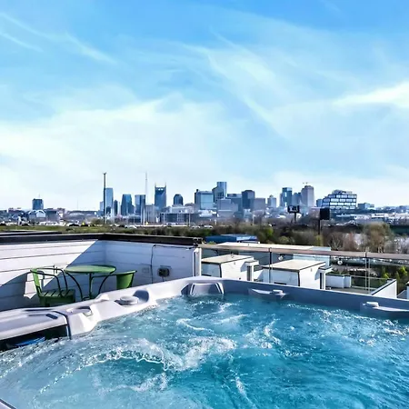 Taylor Swift Inspired Hot Tub Rooftop Deck Views Holiday home