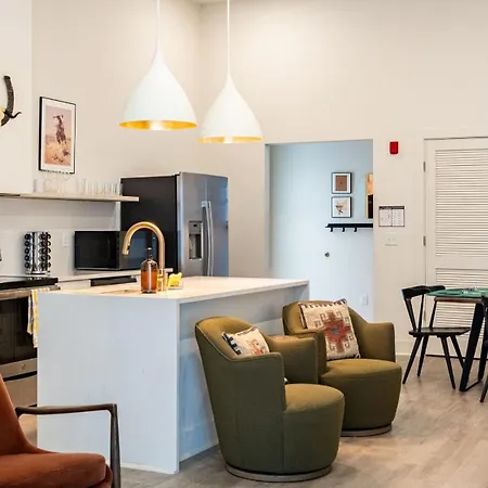 Holiday home Outrider Buyout - 3 Units By Avantstay Nashville