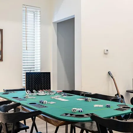 Holiday home Outrider Buyout - 3 Units By Avantstay