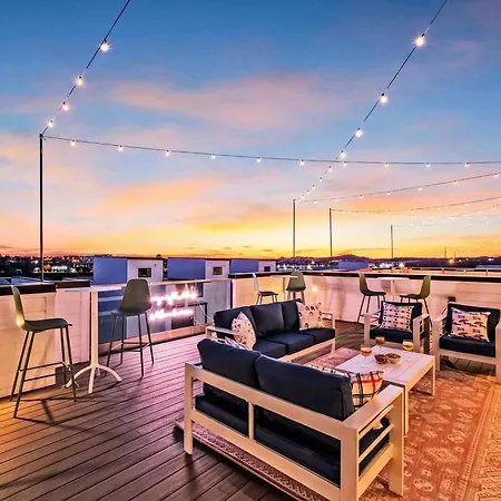 Holiday home Taylor Swift Inspired Hot Tub Rooftop Deck Views Nashville
