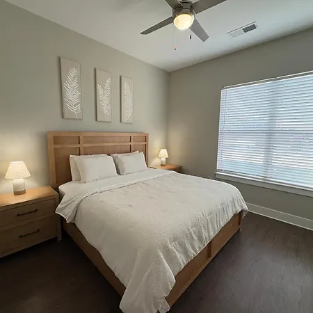 -new-the Nash Luxe, Pool, Gym, Nightlife! Nashville
