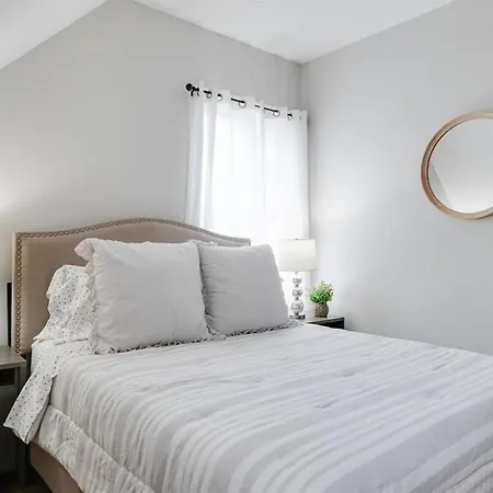 East Nash Hideaway Apartment