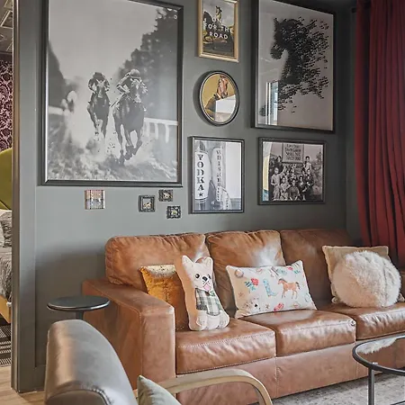 The Lounge Close To Broadway Apartment *