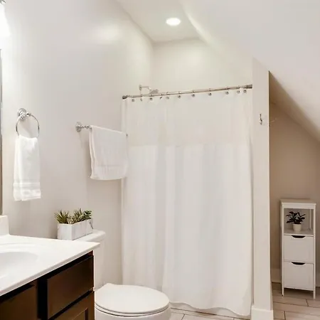 East Nash Hideaway Apartment Nashville