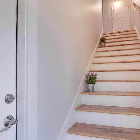East Nash Hideaway Apartment