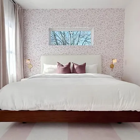 Apartment Pastel Dreams Nashville