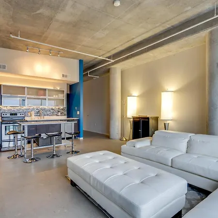 Floor Living 1br 30 Day Min With Rooftop Deck * Nashville