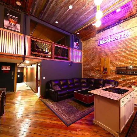 Holiday home Rockstar Penthouse Speakeasy - Massive By Broadway