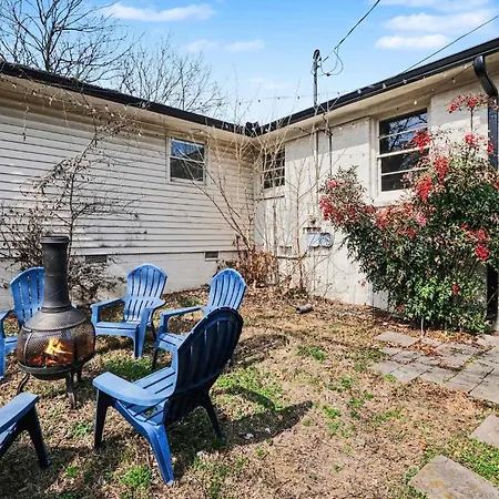Cozy Gem In 12 South Holiday home *