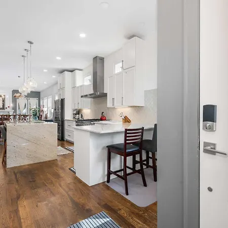 Holiday home Walkable Hillsboro - Near 12 South & Vandy *