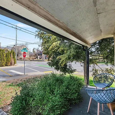 Cozy Gem In 12 South Holiday home