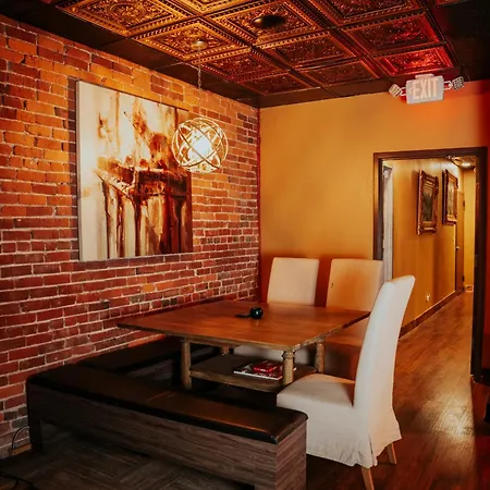 Holiday home Rockstar Penthouse Speakeasy - Massive By Broadway *