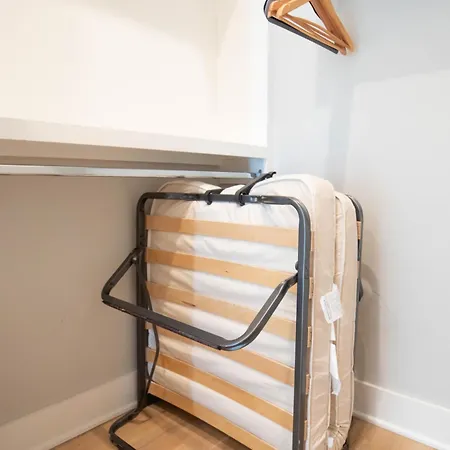 Modern Retreat 4 Bedroom 3 5 Ba Walk To East Nash Gems Holiday home