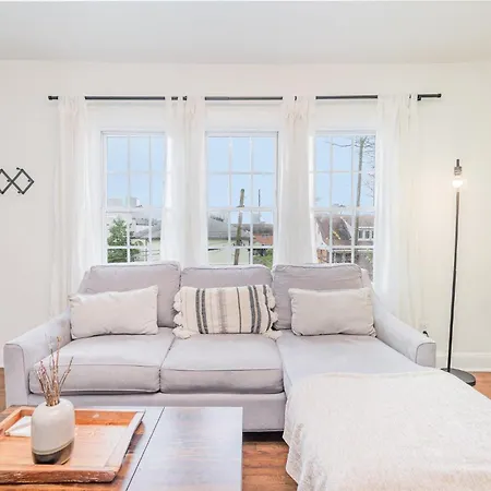 Holiday home Chime - Minutes To Broadway & Germantown