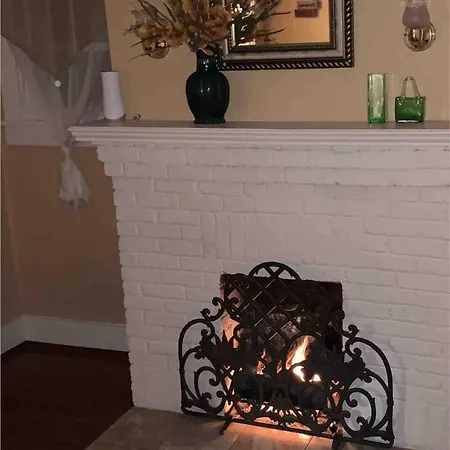 Away From Mlnutes! To Broadway & Stadium Holiday home
