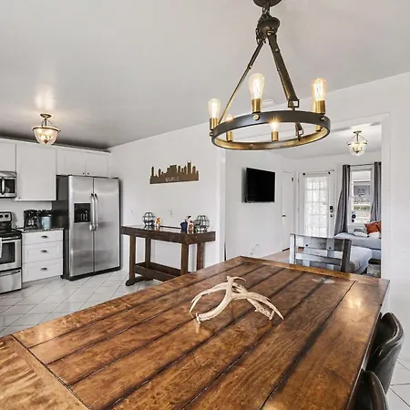 Holiday home Cozy Gem In 12 South Nashville