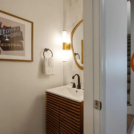 Funky Town - Walkable To Attractions Holiday home Nashville