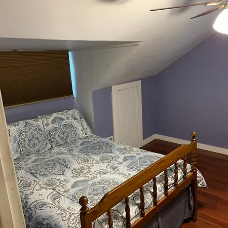Holiday home Away From Mlnutes! To Broadway & Stadium
