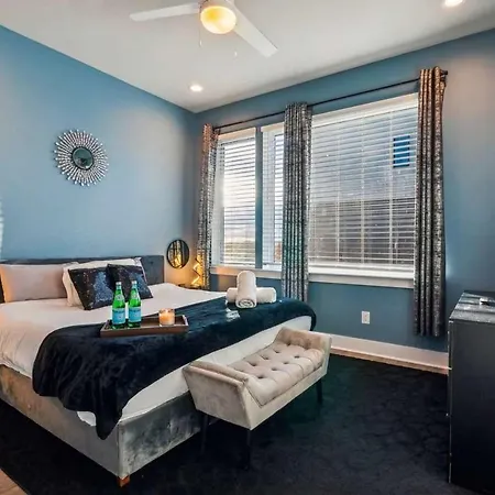 Private With Rooftop Game Near Downtown * Nashville