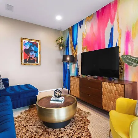 Holiday home Riverfront Luxury - Walk To Downtown Broadway, Private Patio Nashville