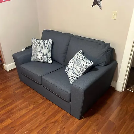 Away From Mlnutes! To Broadway & Stadium Holiday home *