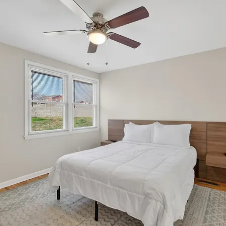 Quiet Retreat Near Opryland & Airport Holiday home Nashville