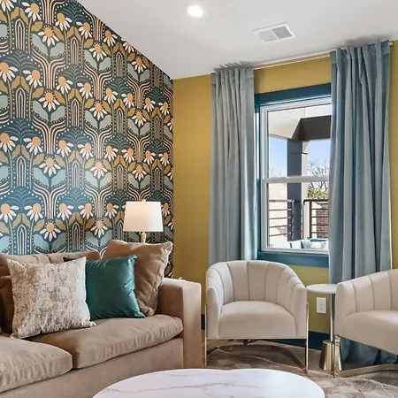 Holiday home The Musgraves - Modern Music Row With Rooftop *