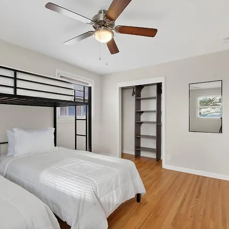 Quiet Retreat Near Opryland & Airport * Nashville