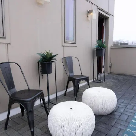Rooftop Near Gulch And Broadway Sleep 12 Holiday home Nashville