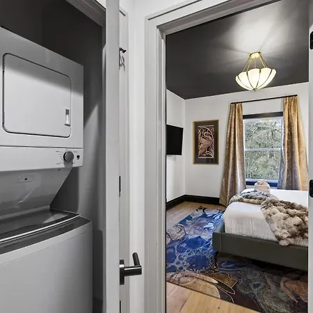 The Great Gatsby By Avantstay Holiday home *