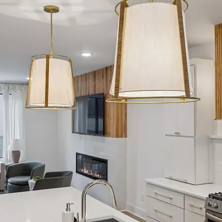 Holiday home Chic Nash Townhouse Rooftop Patio And Views Nashville