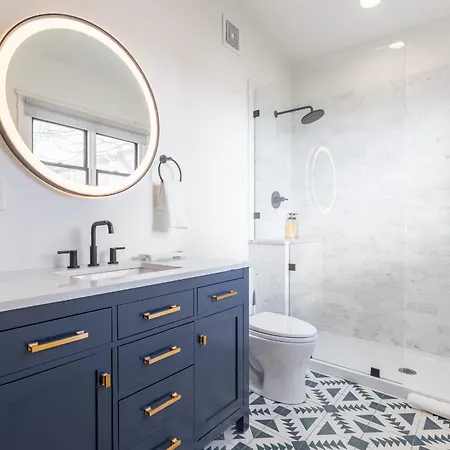 Notes Of Southern Charm - Walkable To Food & Shops Holiday home *