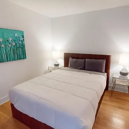 Luxury House Downtown With Private Heated Pool *