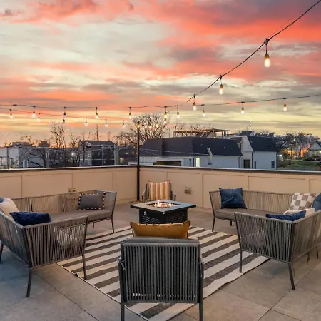 View Only 1 Mile To Downtown With Garage And Rooftop * Nashville