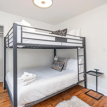 - 2 Units - Minutes To Broadway & Germantown Nashville