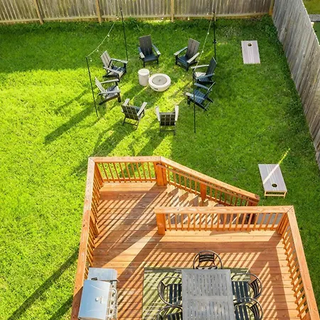 Holiday home Game Balcony Backyard Near Downtown Nash Nashville