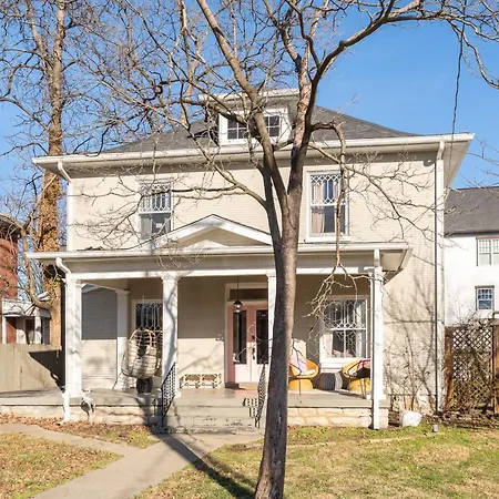 Notes Of Southern Charm - Walkable To Food & Shops