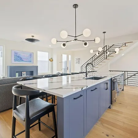 The Elmwood & Ashford - 8br Weho Rooftops Nashville