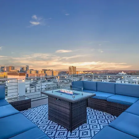 The Skyline Social - Retreat & Private Rooftop * Nashville